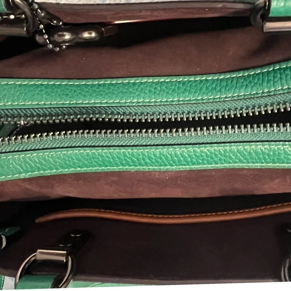 Coach Green Grass 25 Rare Glovetanned Leather Rogue Bag - Picture 11 of 16